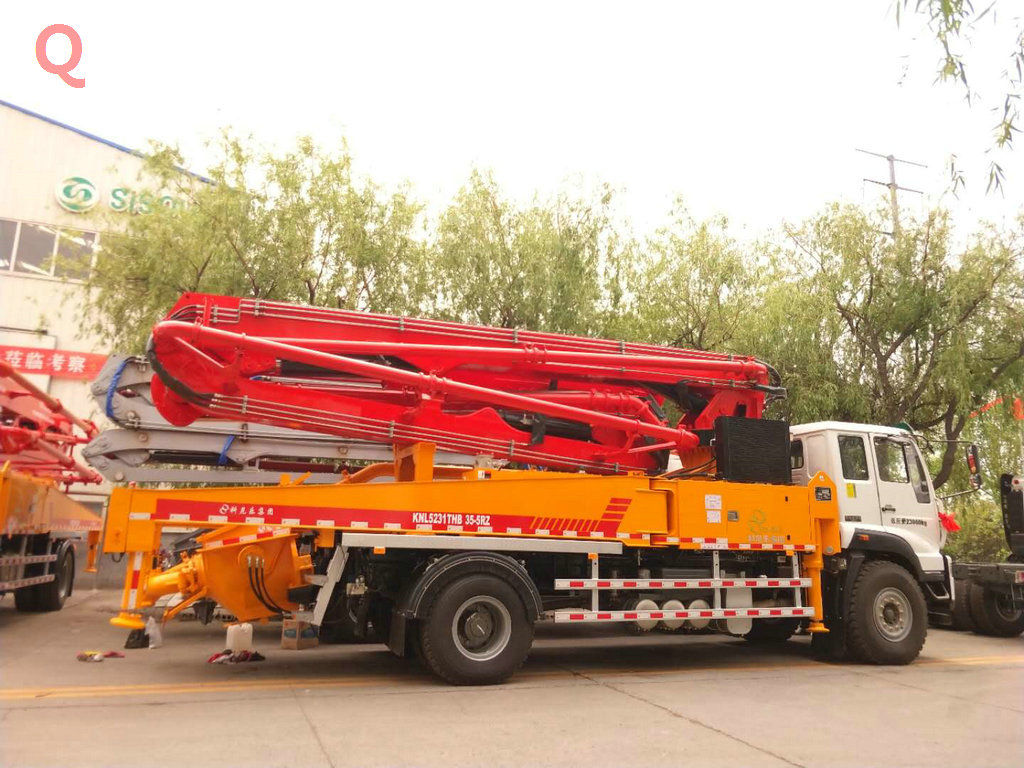 小型混凝土泵車，天泵，科尼樂小型泵車，