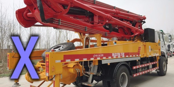 小型泵車—澆注時，所泵送的骨料出現空隙該咋辦？
