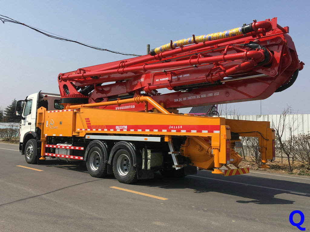 科尼樂小型混凝土泵車，天泵