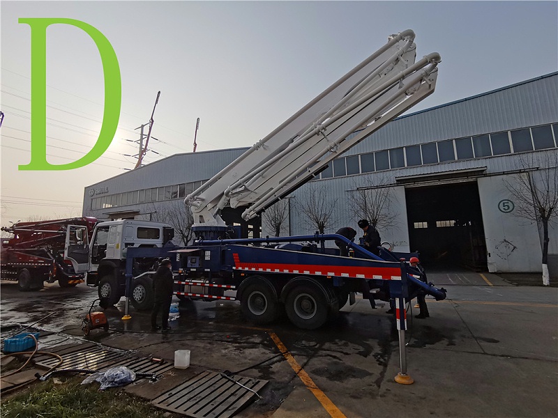 青島混凝土泵車價(jià)格 (24)