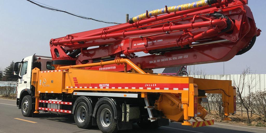 從哪些方面綜合考慮購買混凝土泵車